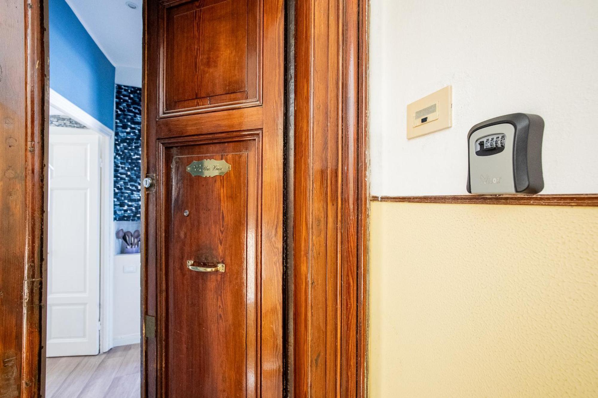 The Blue House, Terre Marine Apartment Специя Екстериор снимка